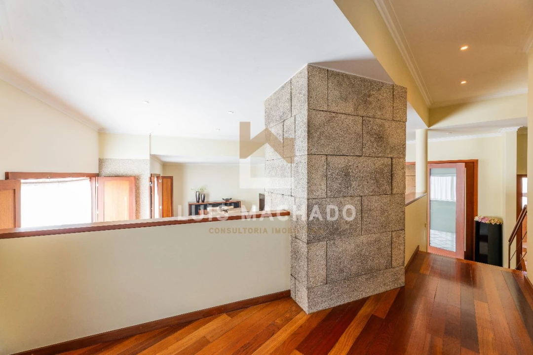 Moradia T3 para Venda em Braga Foto 26