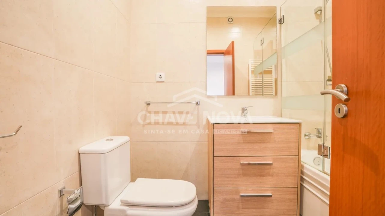 Apartamento T2 para Venda em Vila Nova de Gaia Foto 8