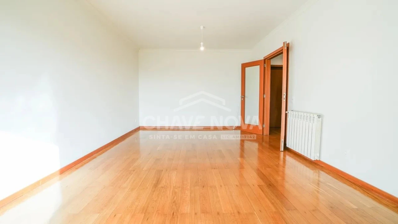 Apartamento T2 para Venda em Vila Nova de Gaia Foto 6