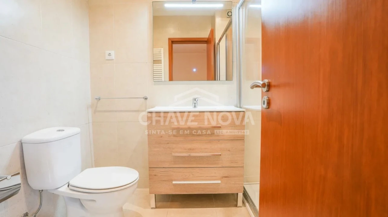 Apartamento T2 para Venda em Vila Nova de Gaia Foto 14