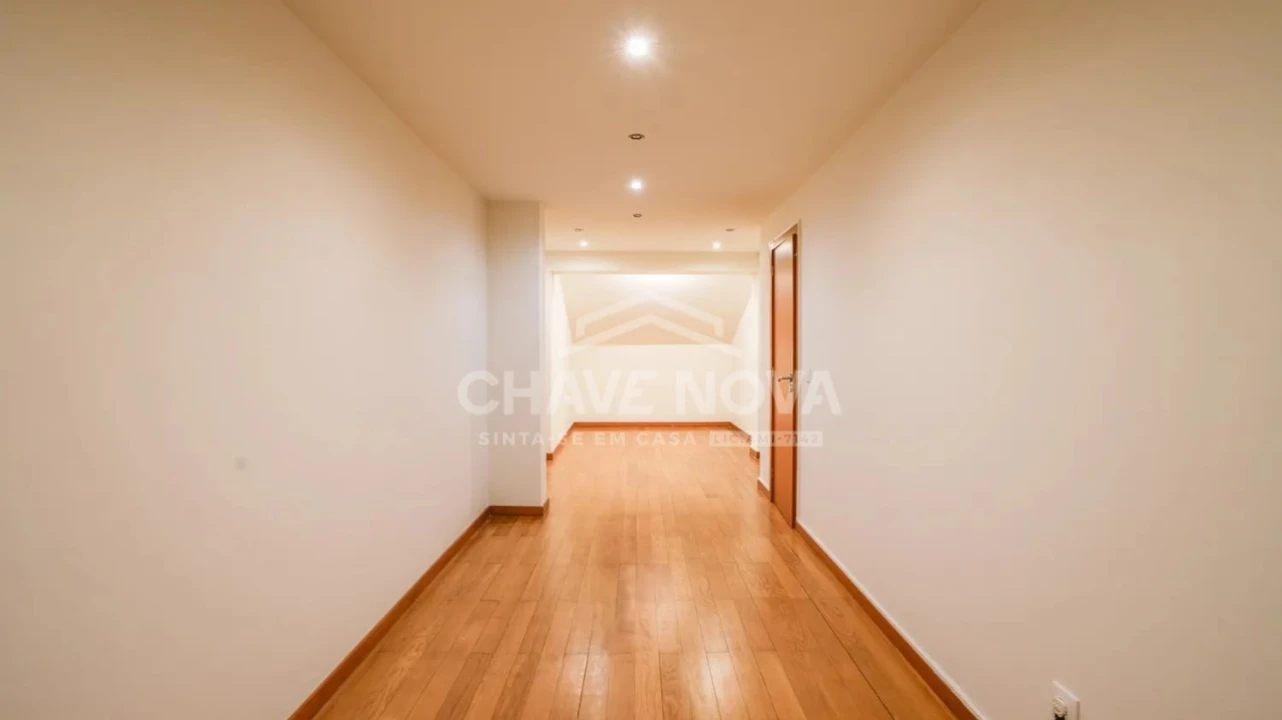Apartamento T2 para Venda em Vila Nova de Gaia Foto 16