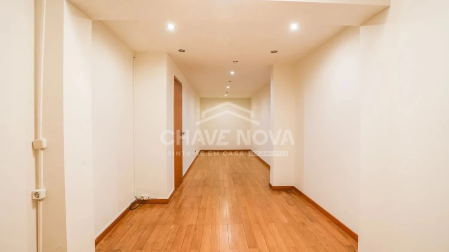 Apartamento T2 para Venda em Vila Nova de Gaia Foto 9