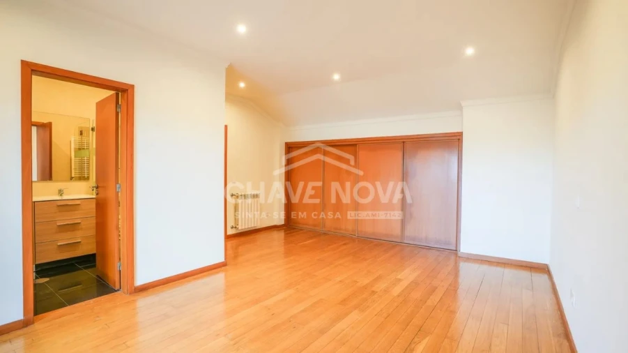 Apartamento T2 para Venda em Vila Nova de Gaia Foto 7