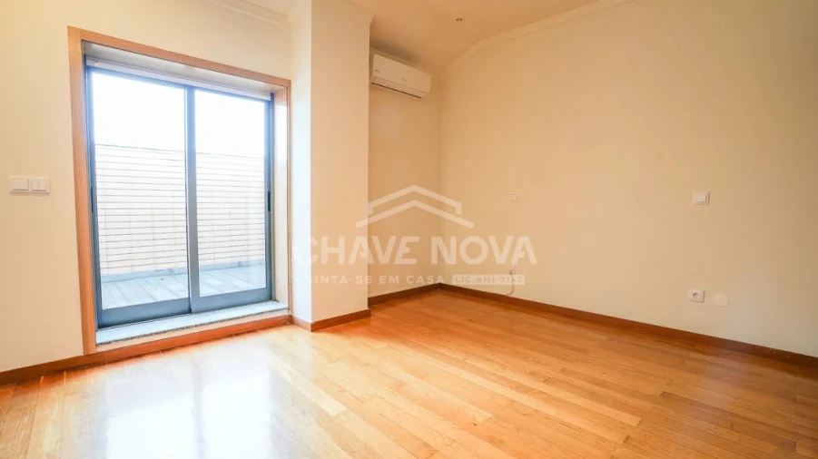 Apartamento T2 para Venda em Vila Nova de Gaia Foto 13