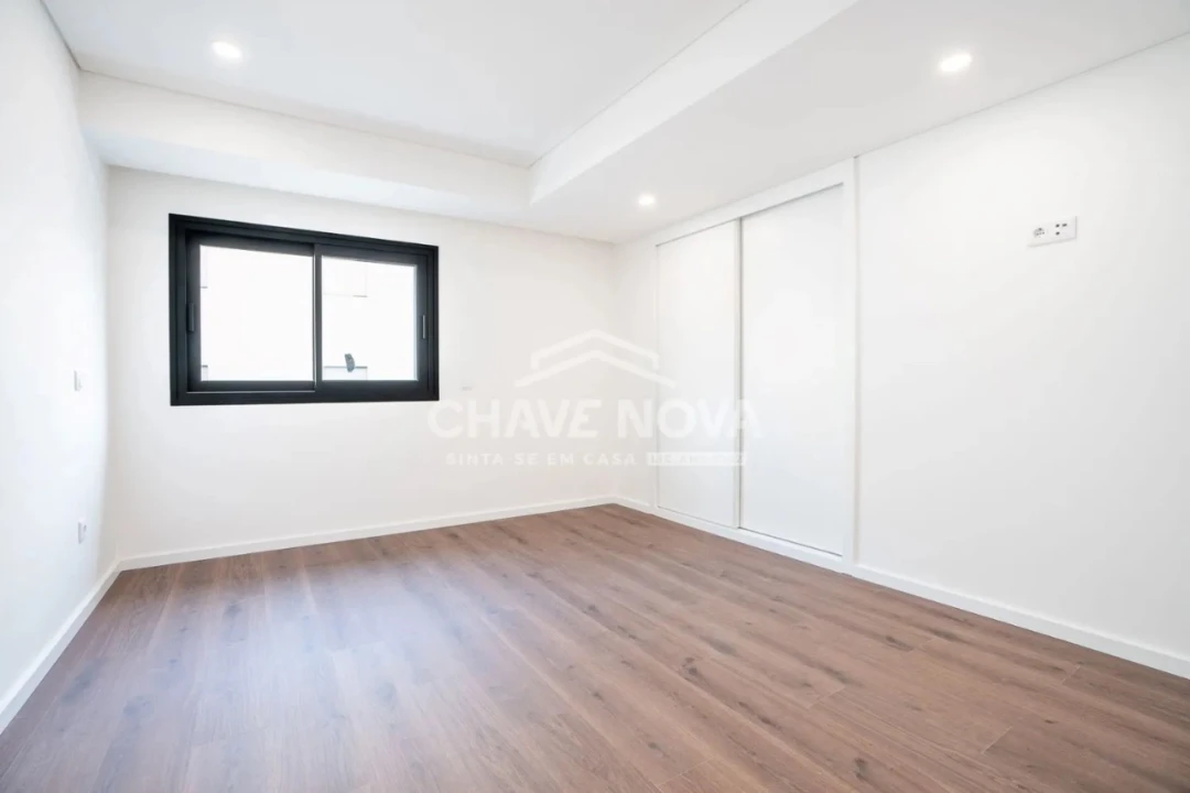Apartamento para Venda em Vila Nova de Gaia Foto 3