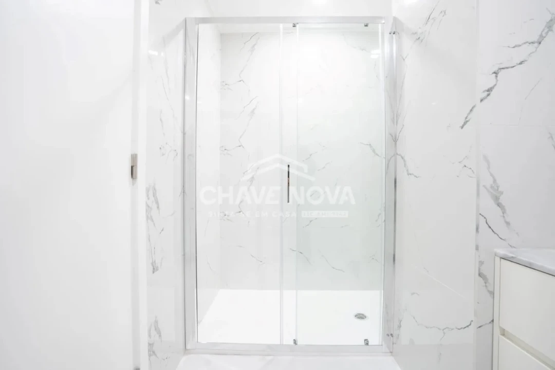 Apartamento para Venda em Vila Nova de Gaia Foto 6