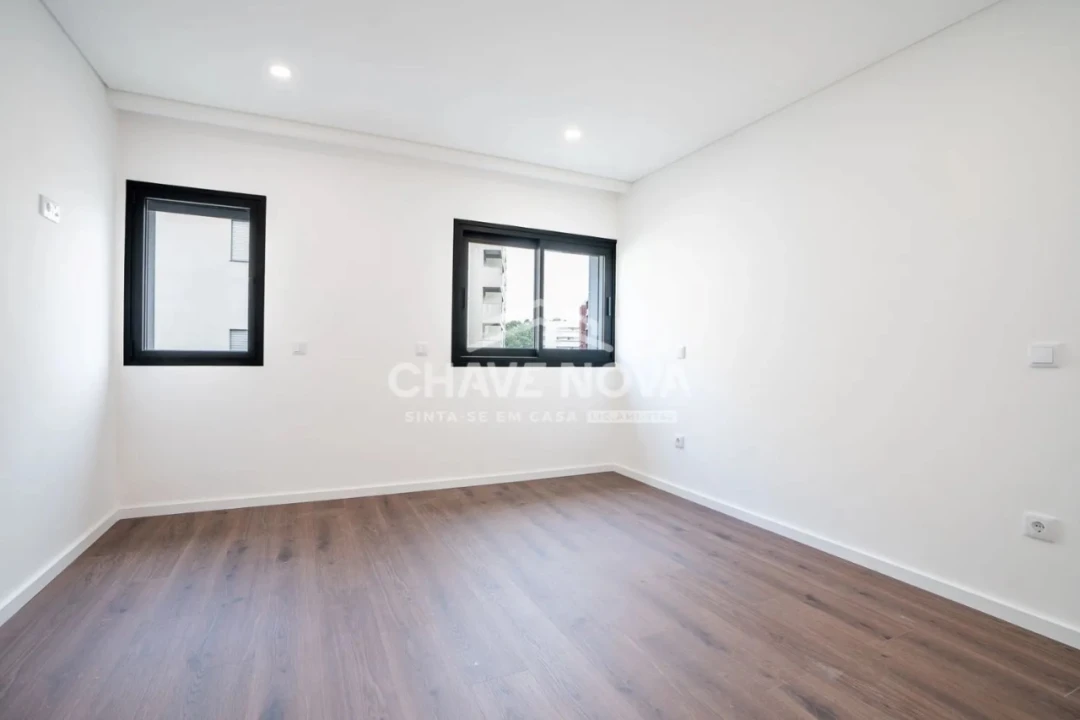 Apartamento para Venda em Vila Nova de Gaia Foto 11