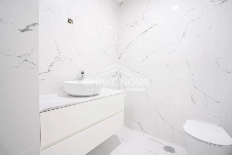 Apartamento para Venda em Vila Nova de Gaia Foto 2