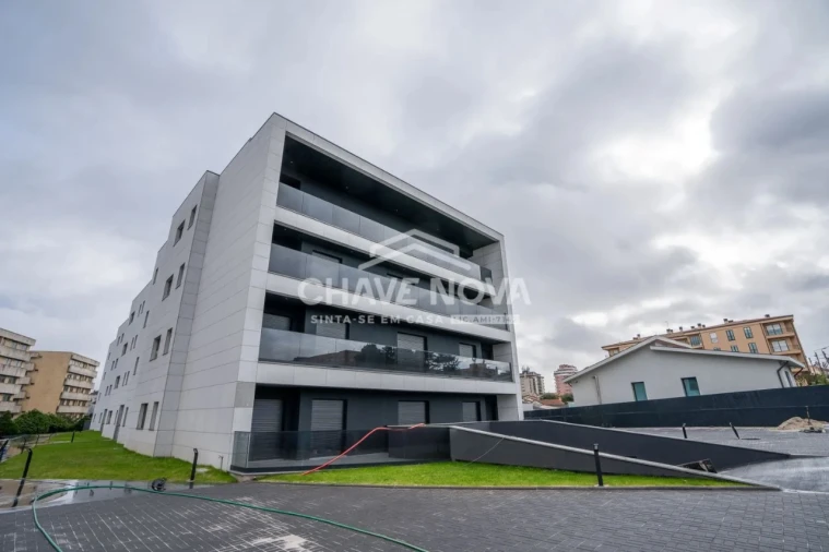 Apartamento para Venda em Vila Nova de Gaia Foto 7