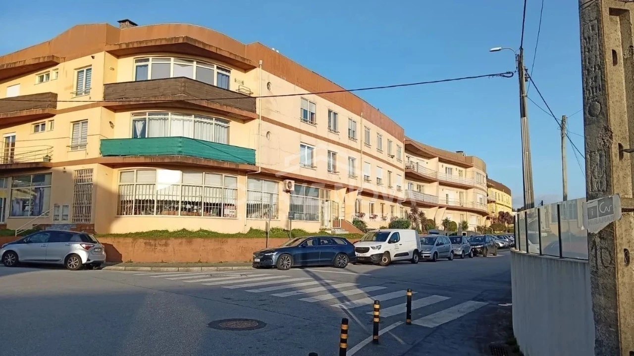 Apartamento T2 para Venda em Vila Nova de Gaia Foto 14