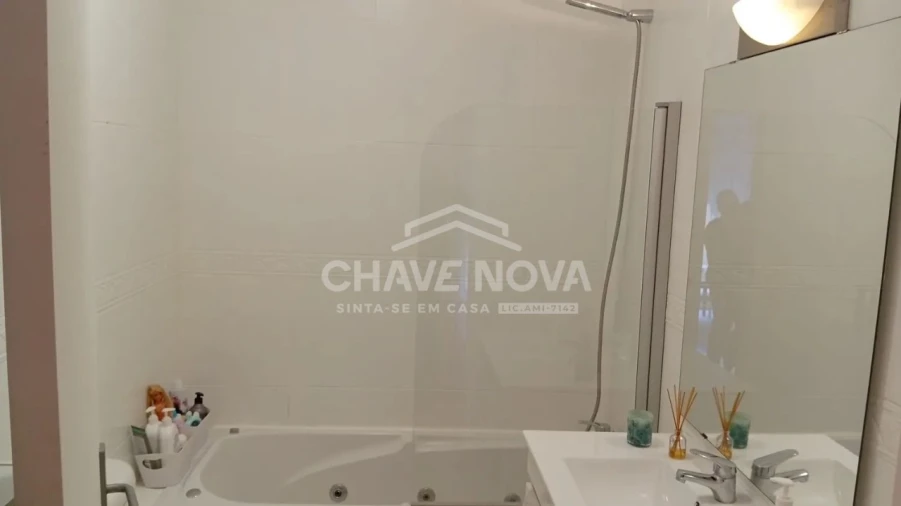 Apartamento T2 para Venda em Vila Nova de Gaia Foto 4