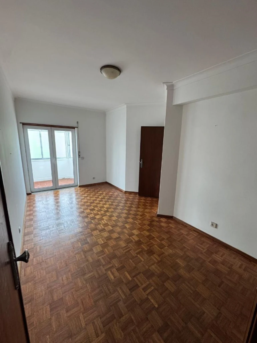 Apartamento T3 para Arrendamento em Leiria Foto 5