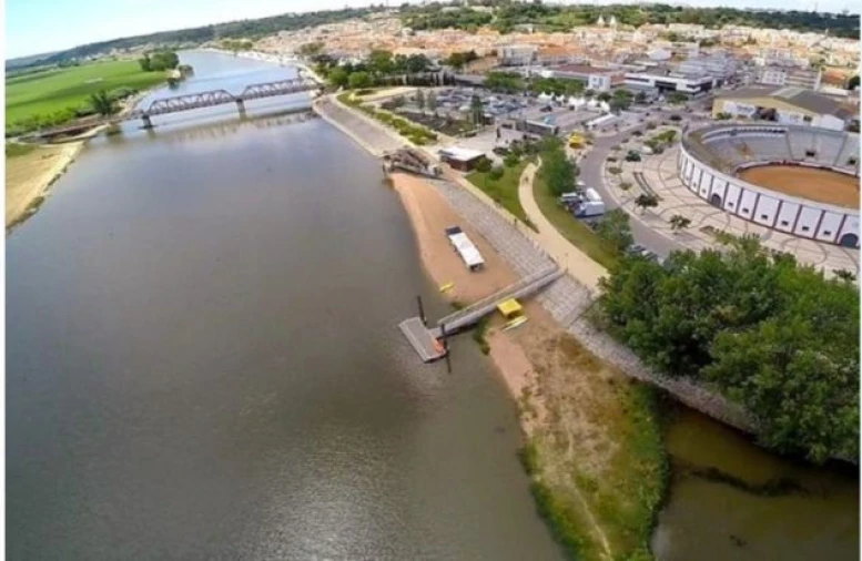 Apartamento T3 para Venda em Coruche Foto 15