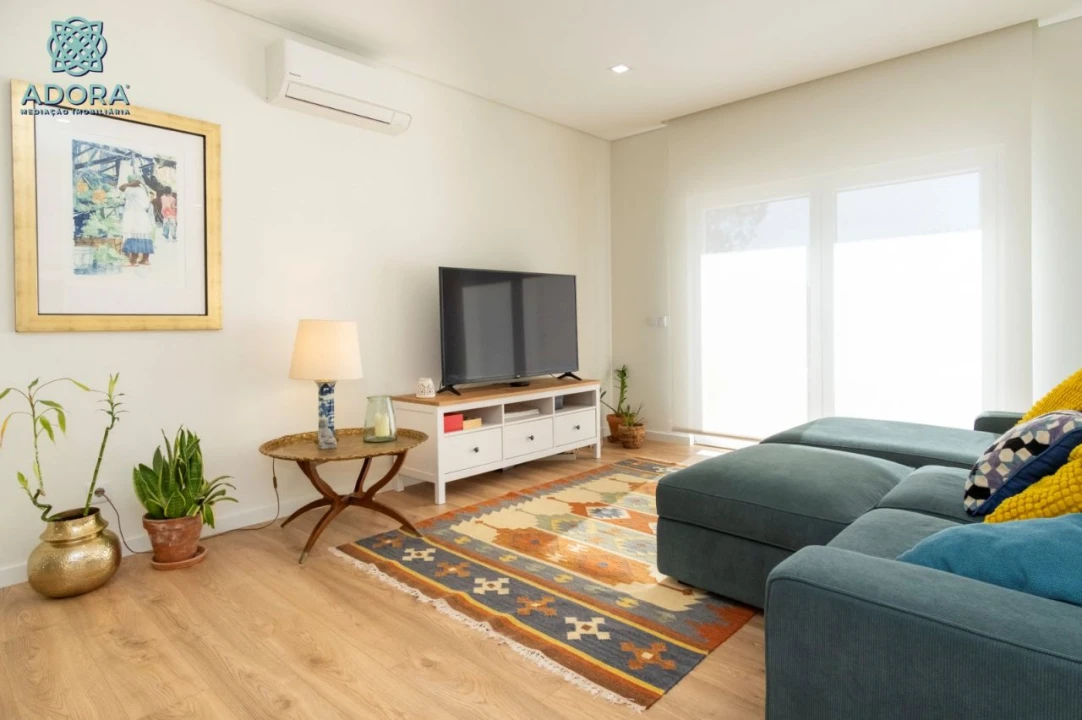 Apartamento T2 para Venda em Gondruzeira Foto 3