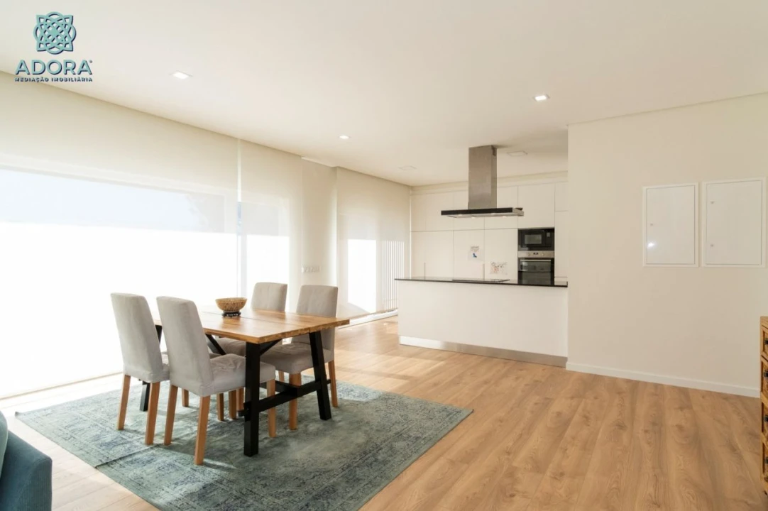 Apartamento T2 para Venda em Gondruzeira Foto 12