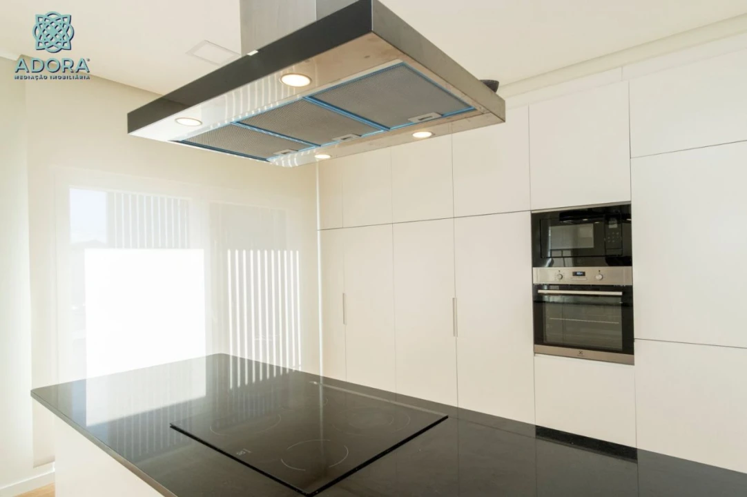 Apartamento T2 para Venda em Gondruzeira Foto 14