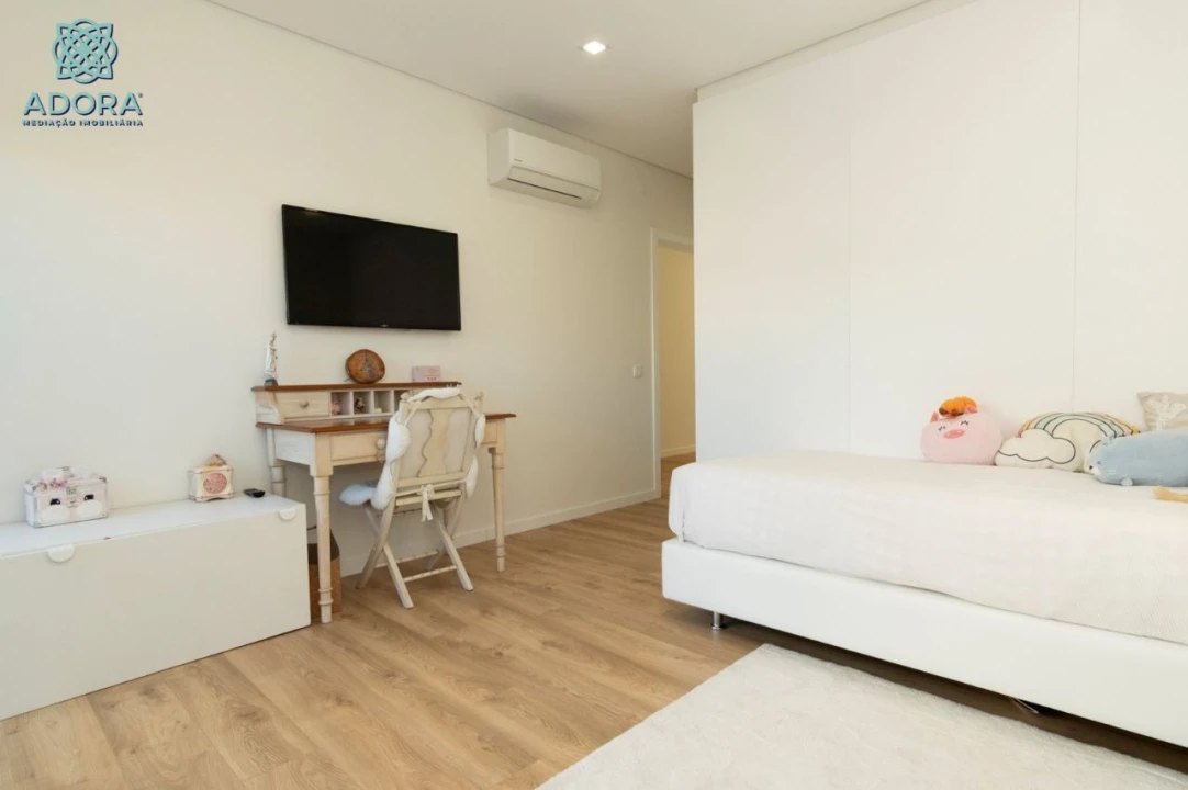 Apartamento T2 para Venda em Gondruzeira Foto 30