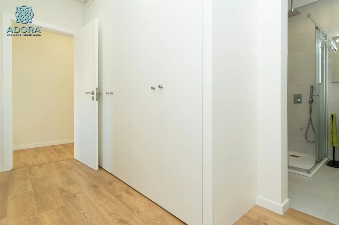 Apartamento T2 para Venda em Gondruzeira Foto 35