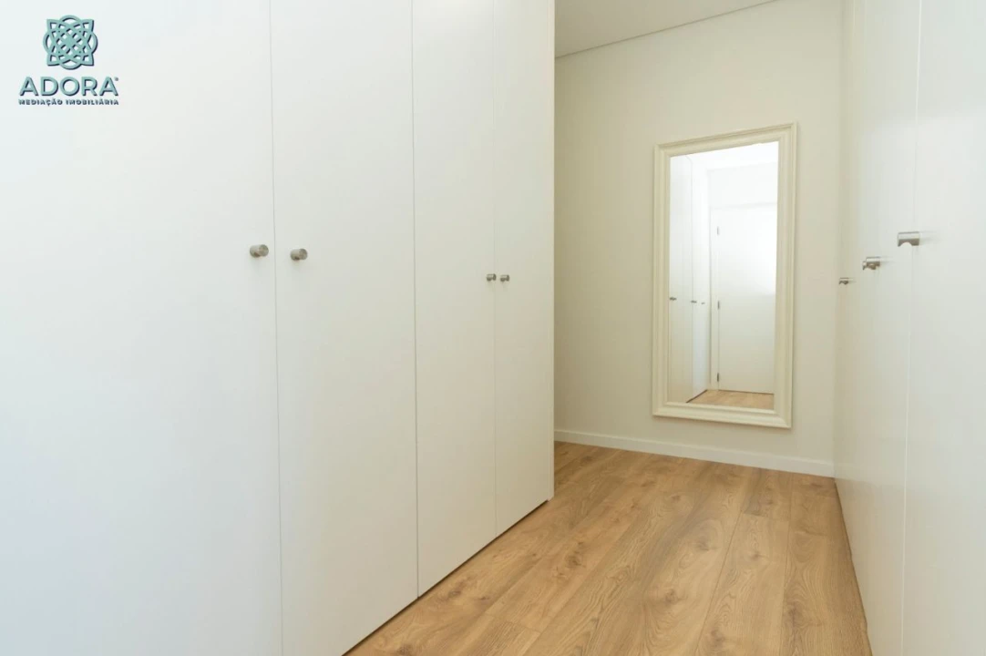 Apartamento T2 para Venda em Gondruzeira Foto 36