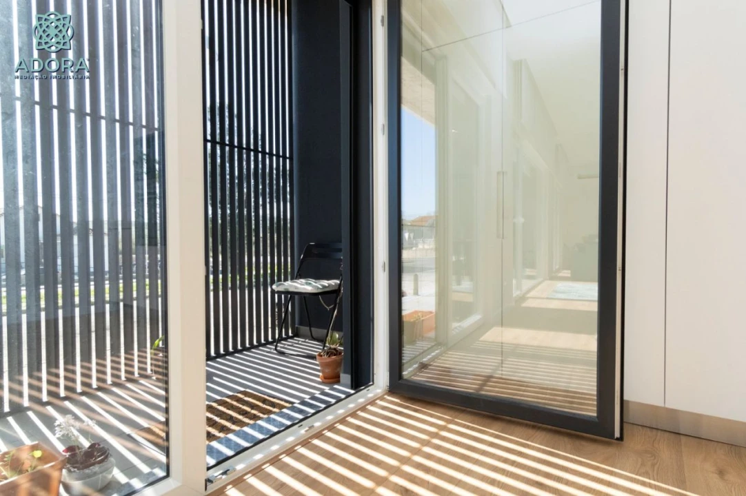 Apartamento T2 para Venda em Gondruzeira Foto 37