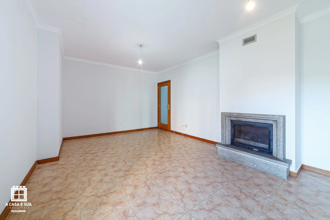 Apartamento T3 para Venda em Avintes Foto 4