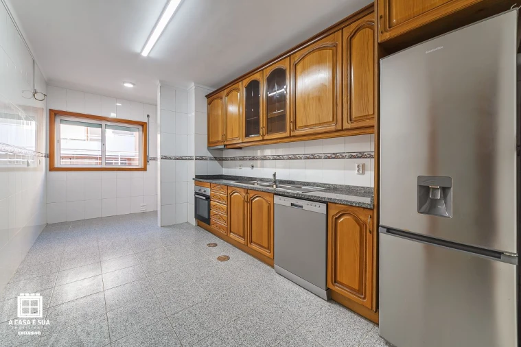 Apartamento T3 para Venda em Avintes Foto 2