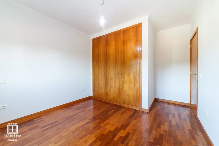 Apartamento T3 para Venda em Avintes Foto 14
