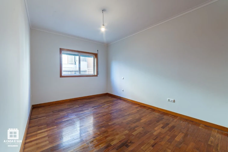 Apartamento T3 para Venda em Avintes Foto 16