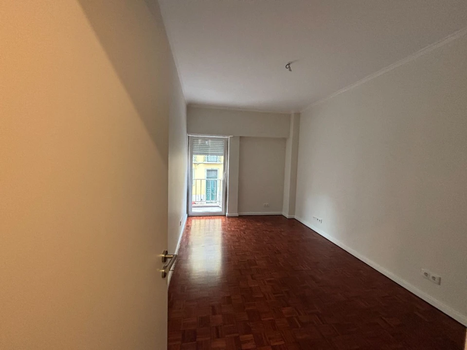 Apartamento T2 para Arrendamento em Lisboa Foto 4