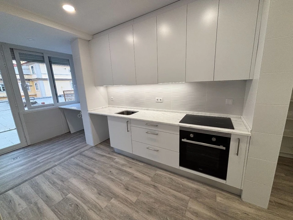 Apartamento T2 para Arrendamento em Lisboa Foto 12