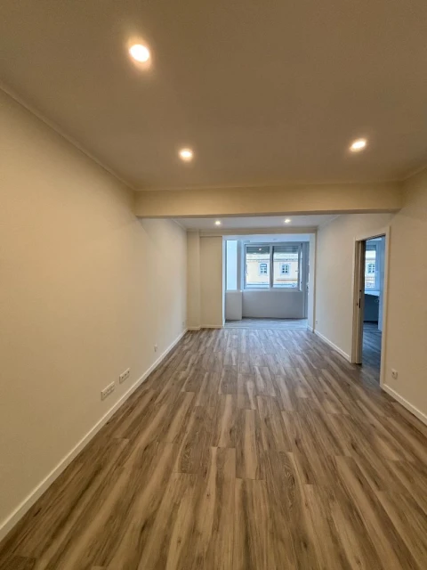 Apartamento T2 para Arrendamento em Lisboa
