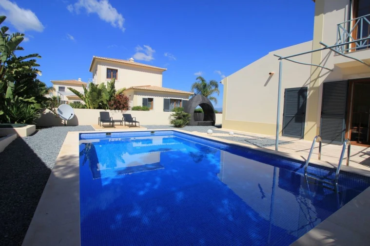 Moradia T2 para Arrendamento férias em Burgau Foto 14