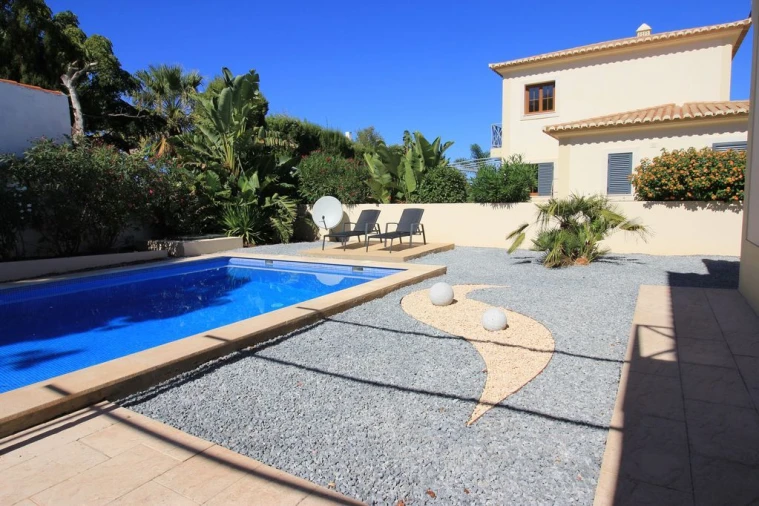 Moradia T2 para Arrendamento férias em Burgau Foto 18