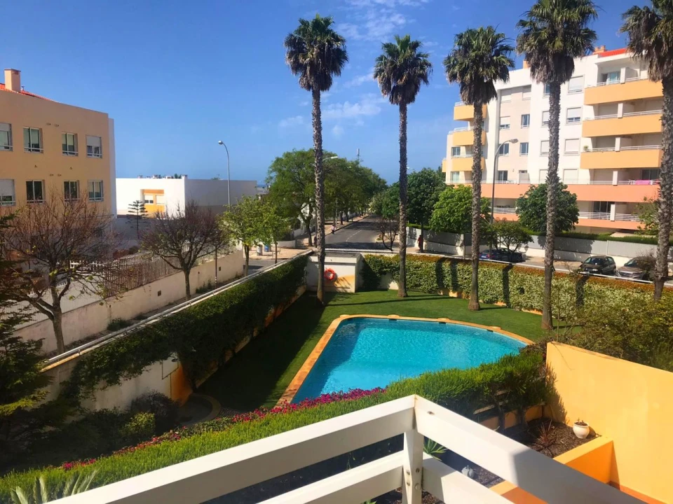 Apartamento T3 para Venda em Parede Foto 1