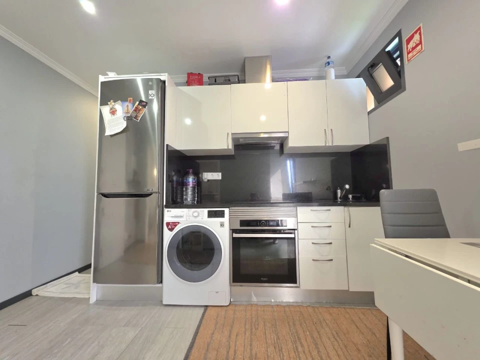 Apartamento T1 para Venda em Funchal Foto 7