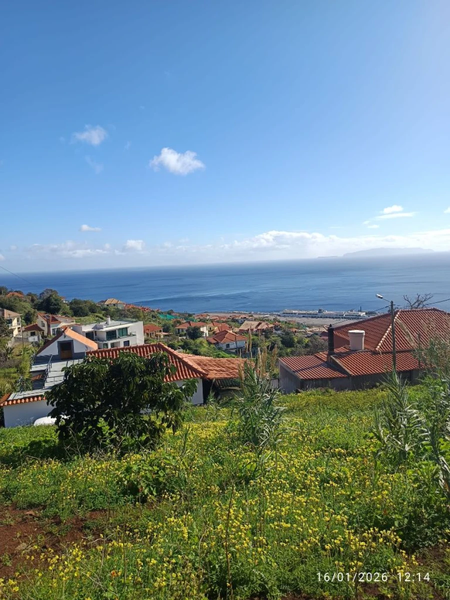 Terreno P/ Prédio para Venda em Santa Cruz