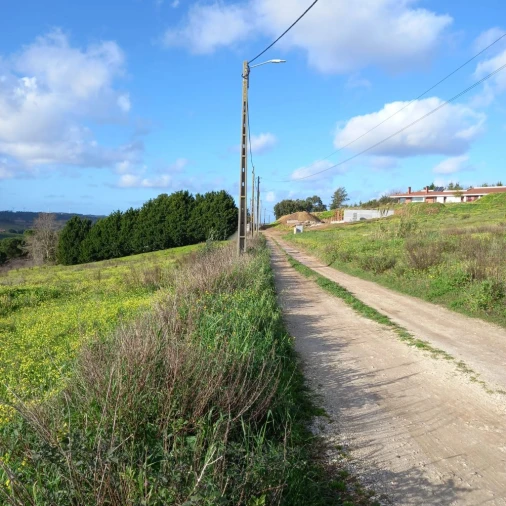 Terreno para Venda em Azueira Foto 1