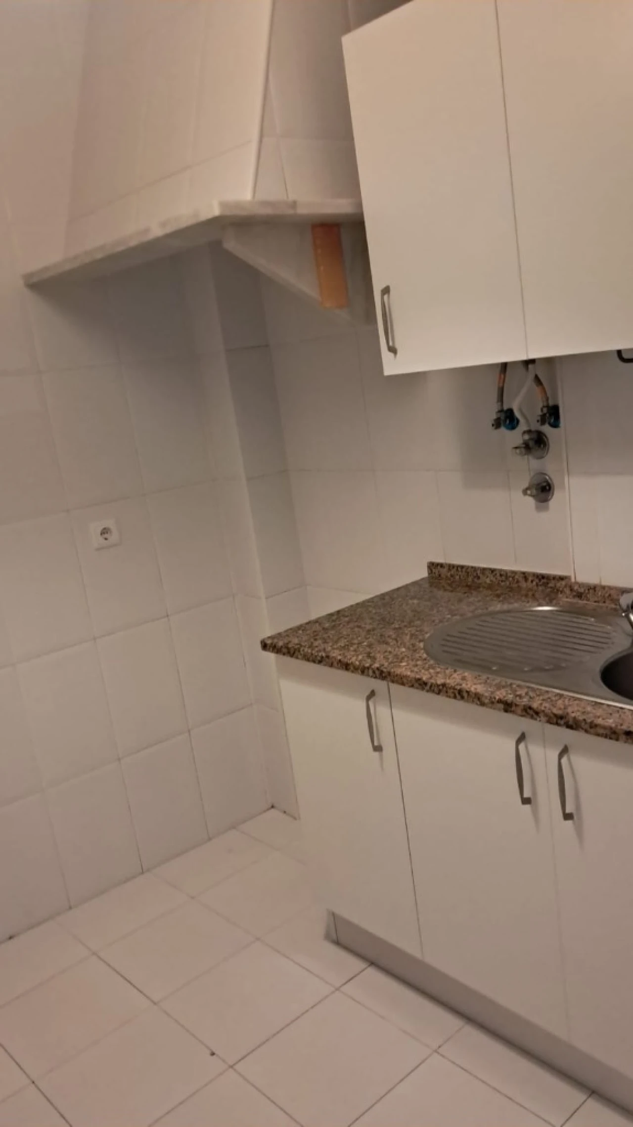 Apartamento T1 para Arrendamento em Mem Martins Foto 3