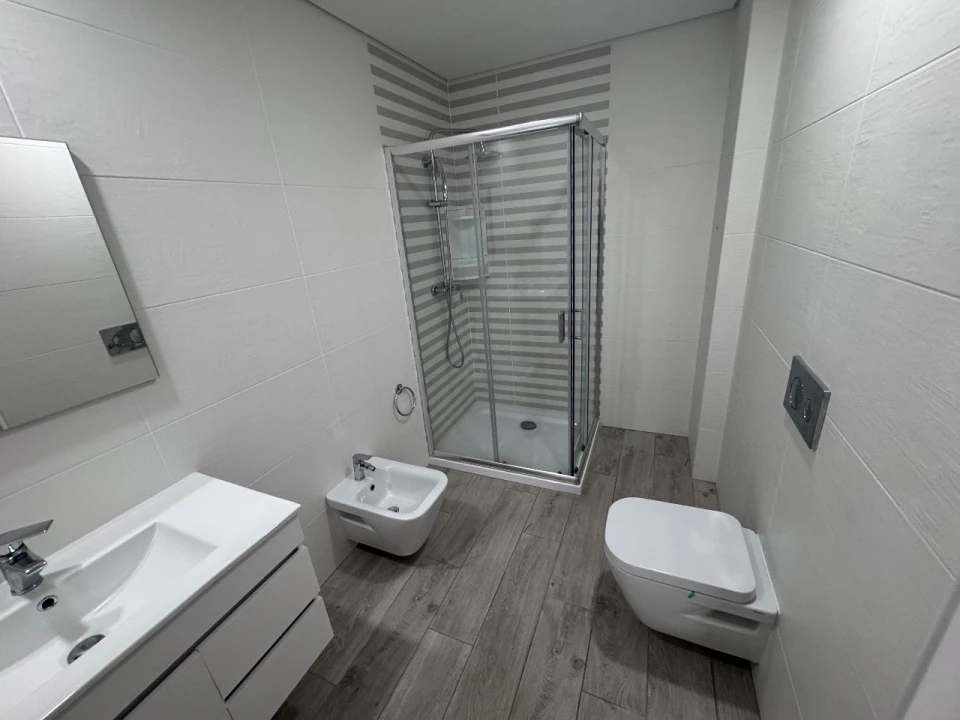 Apartamento T1 para Venda em Covilhã Foto 10