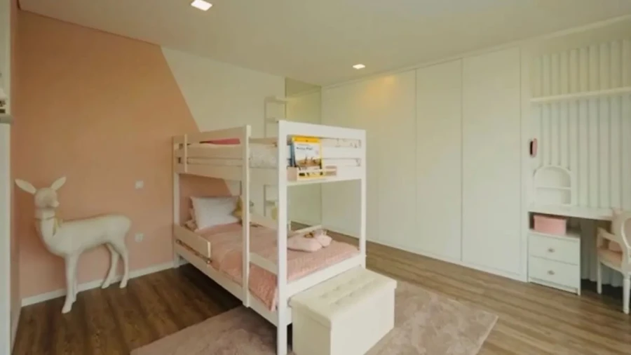 Moradia T5 para Venda em Jovim Foto 8