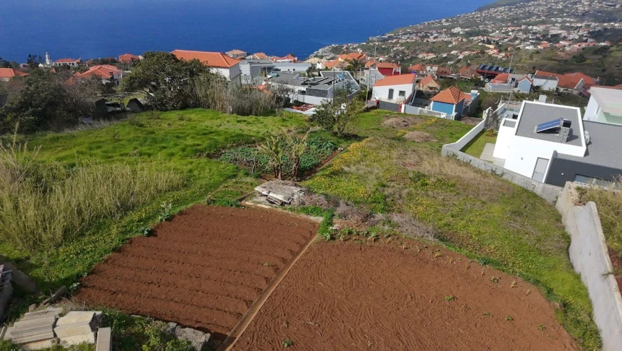 Terreno para Venda em Arco da Calheta