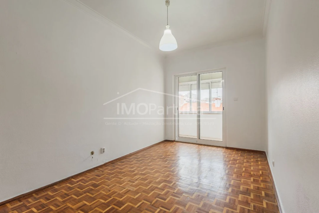 Apartamento T2 para Venda em Agualva-Cacém Foto 12