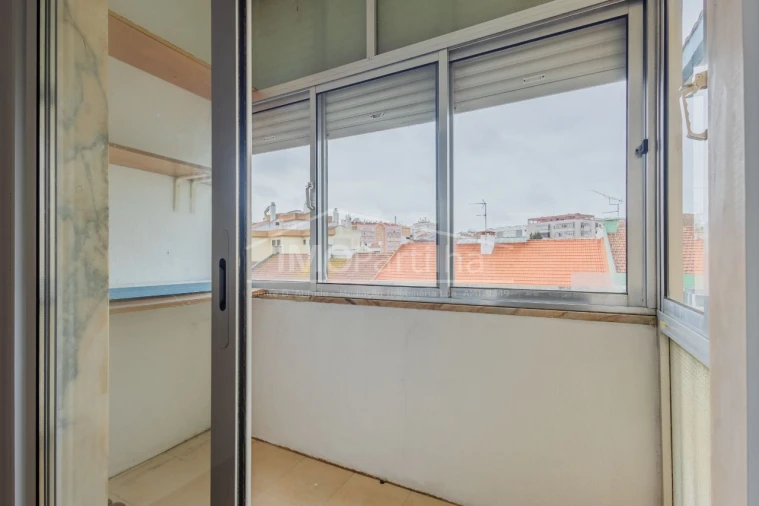 Apartamento T2 para Venda em Agualva-Cacém Foto 14