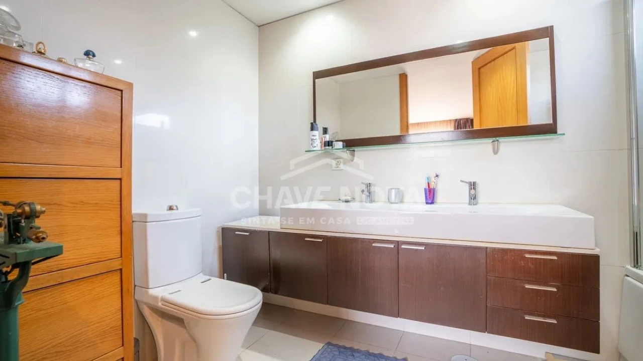 Moradia T4 para Venda em Vila Nova de Gaia Foto 11