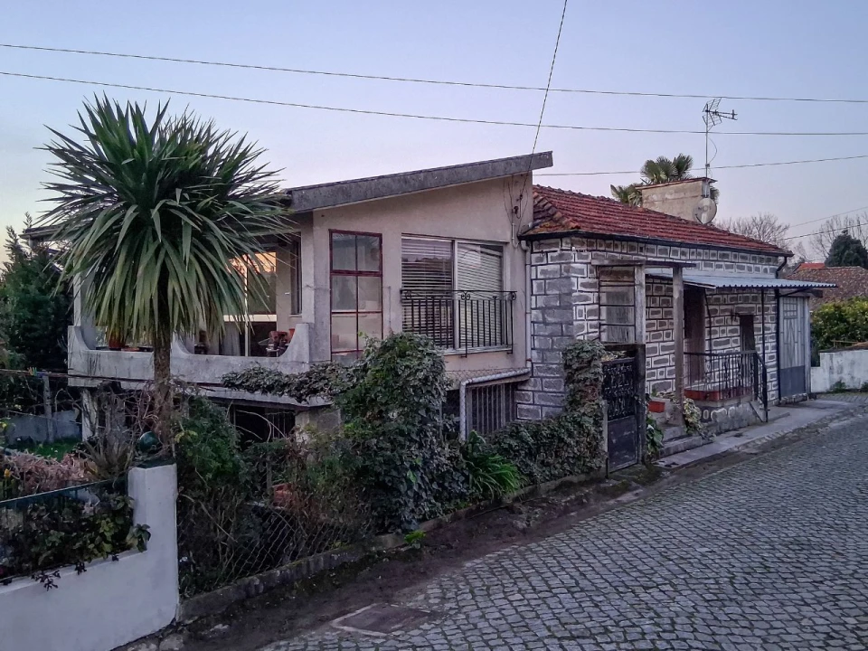 Moradia T3 para Venda em Louro Foto 1