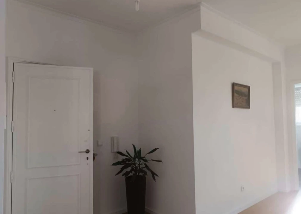 Apartamento T2 para Arrendamento em Espinho Foto 7