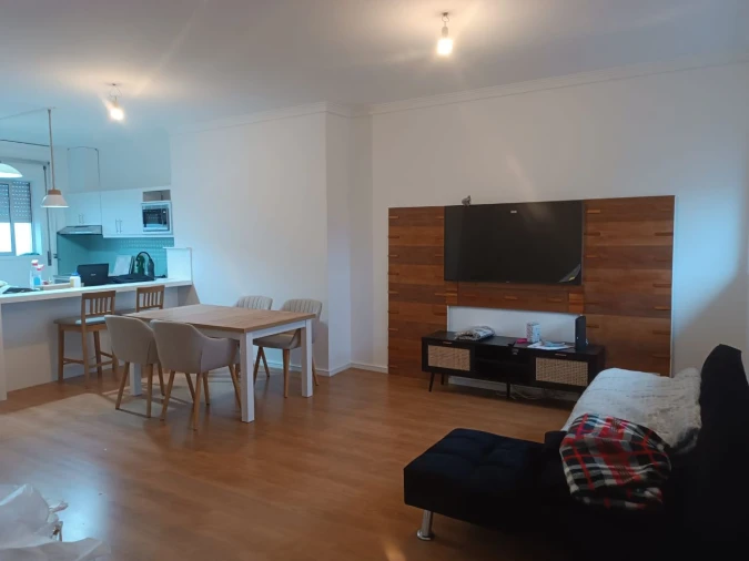 Apartamento T2 para Arrendamento em Espinho Foto 1