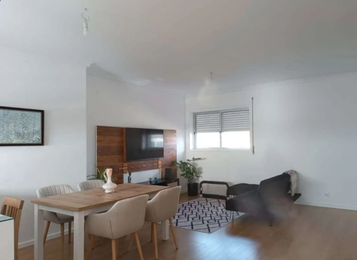 Apartamento T2 para Arrendamento em Espinho Foto 2