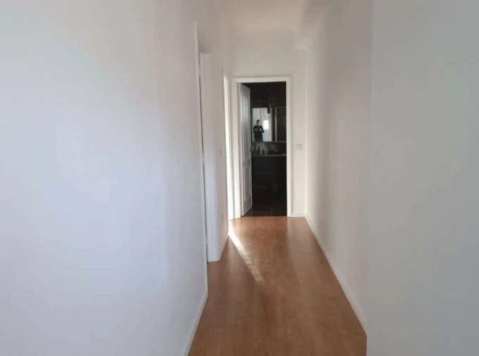 Apartamento T2 para Arrendamento em Espinho Foto 6