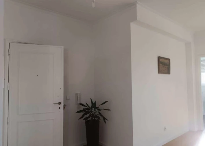 Apartamento T2 para Arrendamento em Espinho Foto 7